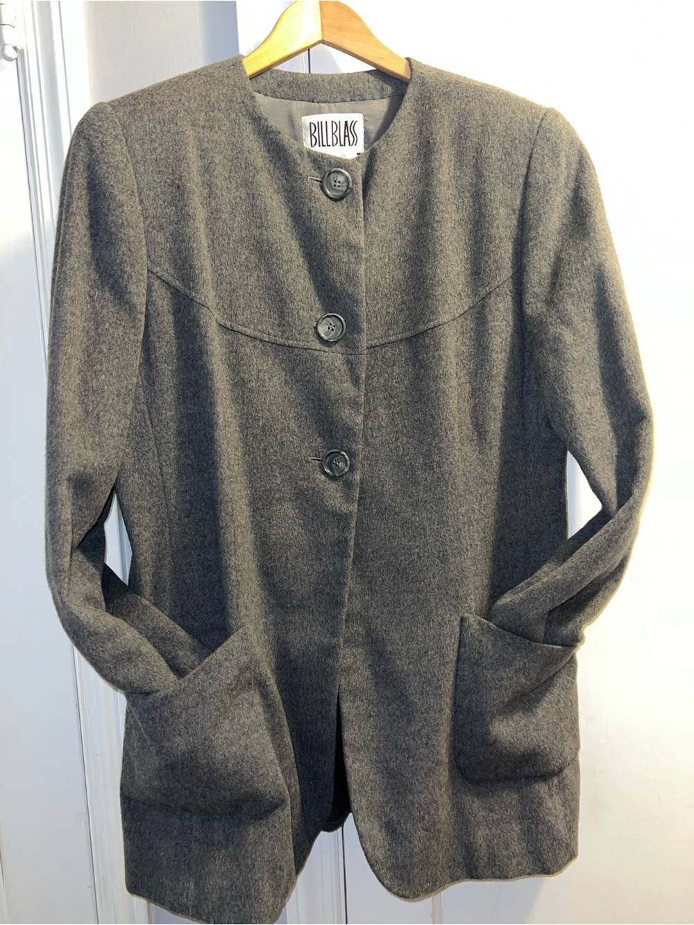 Bill Blass VTG 90s Women's Gray Wool Buttonhole Jacket size 14 Great Cond Coat